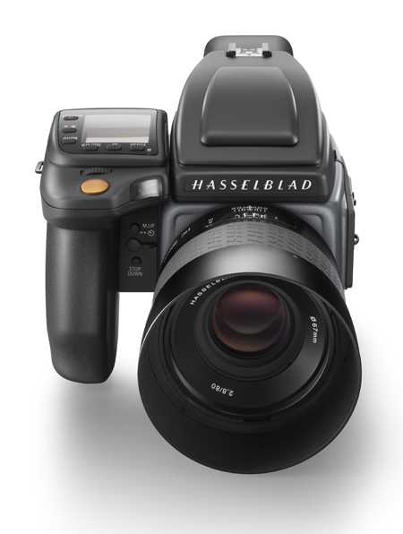 Hasselblad H6D-100c_front shot_WH.jpg